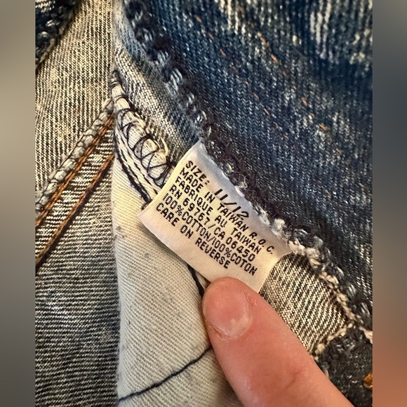 Vintage London London High-Waisted Acid Wash Jeans - Picture 12 of 16